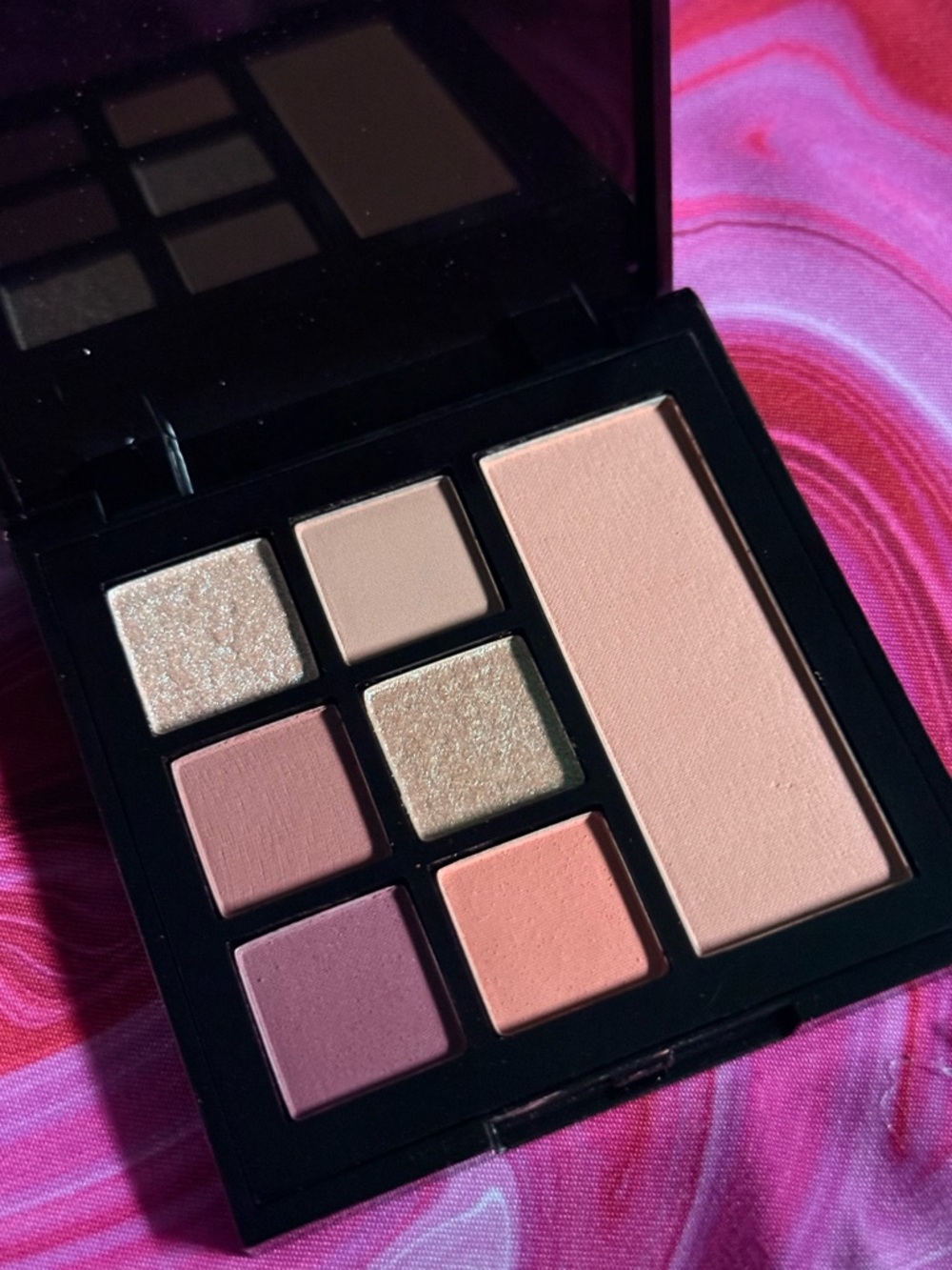 What’s Up - Pink & Peach Eyeshadow and Blush Palette Shimmer Shades